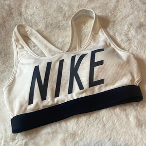 Nike Dri-Fit sports bra - SIZE: XS